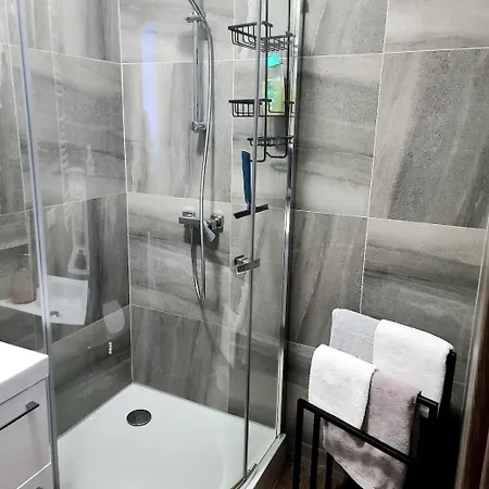 Skarbowcow Parkside アパート ヴロツワフ